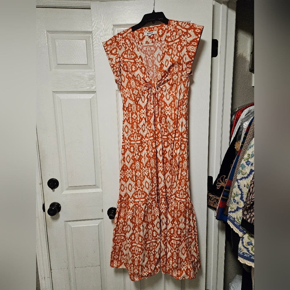 BB Dakota Chic Orange Patterned Midi Dress Medium Like New